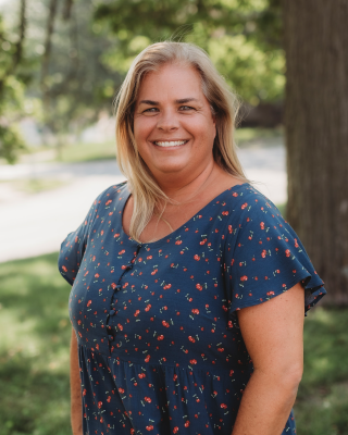 Amber Karns WEB